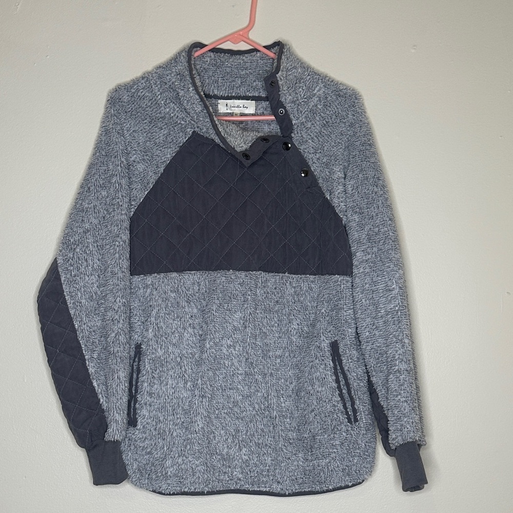 Vanilla Bay Charcoal and Heather Gray Quilted Crewneck Sweater